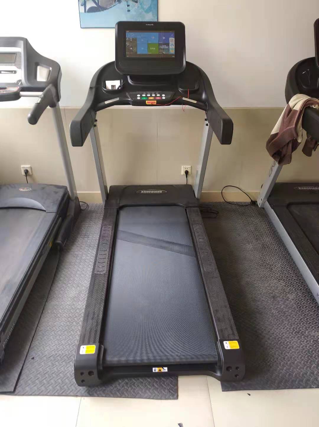 附近哪里有卖茄子视频污下载的